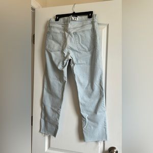 NEW - Cheeky Straight Cropped Jeans